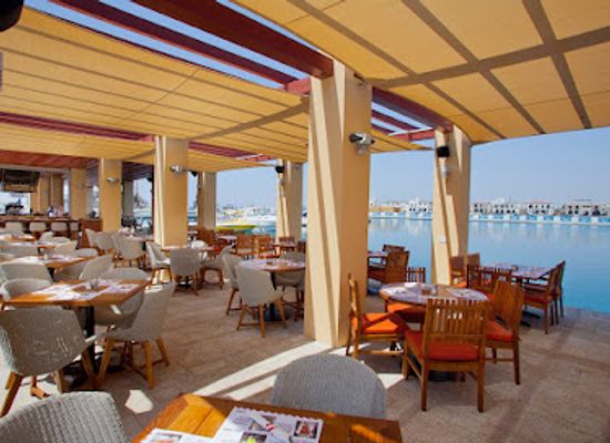 cyprus/limassol/restaurant/tgi-fridays-limassol-marina