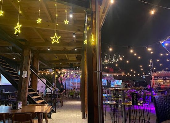 aruba/sero-blanco/restaurant/bochincha-container-yard