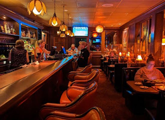 ohio/miami-valley/restaurant/oakwood-club