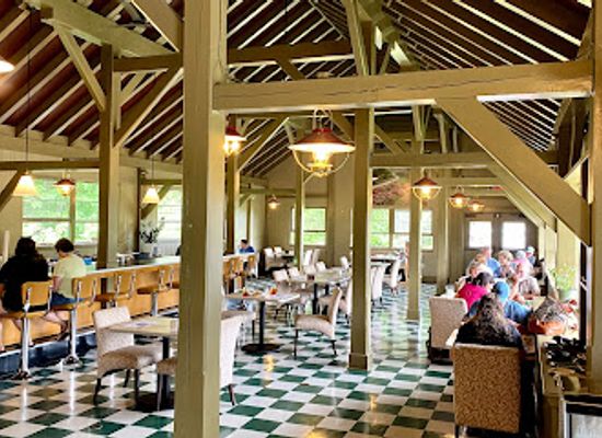 north-carolina/blue-ridge-mountains/restaurant/the-bluffs
