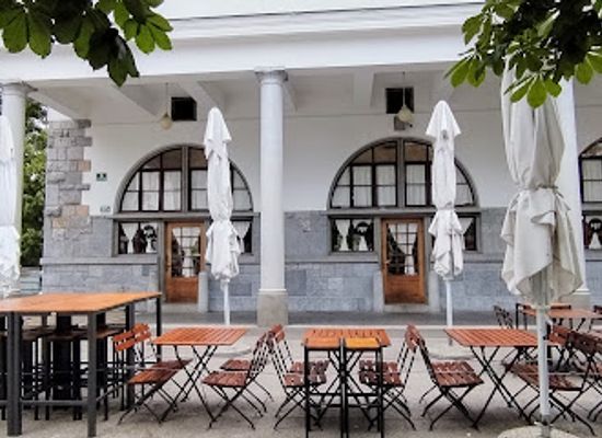 slovenia/inner-carniola/restaurant/kodila-meet-meat-eat-market