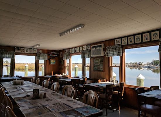 delaware/the-delaware-river-and-bay-authority-region/restaurant/sambo-s-tavern