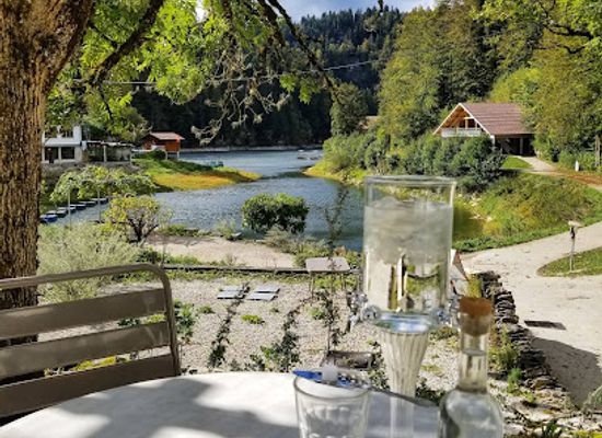 france/franche-comte/restaurant/l-absinthe-restaurant-du-saut-du-doubs