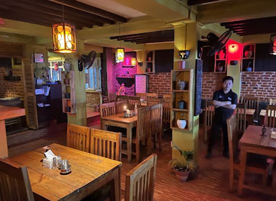 nepal/kathmandu-valley/restaurant/little-buddha-restaurant