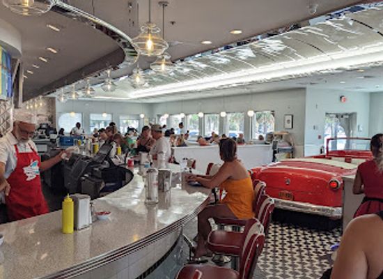 alabama/gulf-coast/restaurant/sunliner-diner