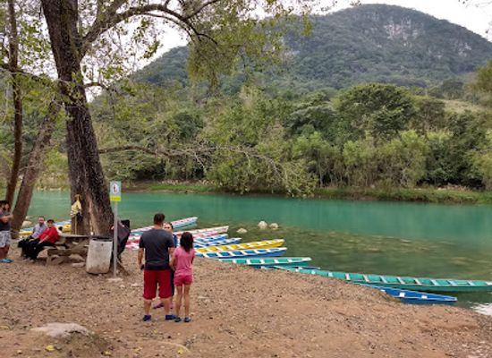 mexico/sierra-madre-oriental/restaurant/restaurante-y-zona-de-acampar