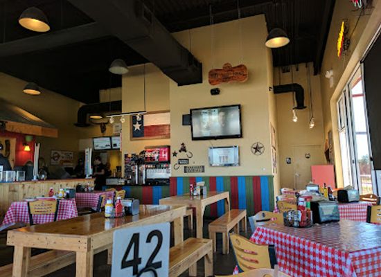 texas/hill-country/restaurant/hill-country-ranch-dining-tavern