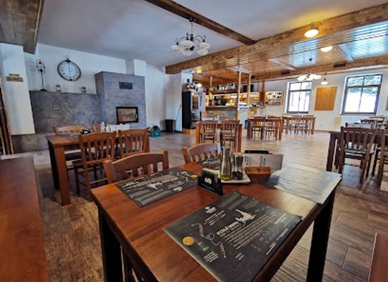 czechia/sumava/restaurant/u-tri-sluk