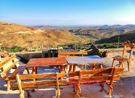 tunisia/the-dahar-mountains/restaurant/bechir-s-coucha-arbi-viande-au-feu-de-bois-et-auberge
