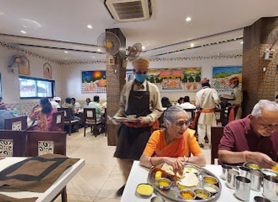 india/aurangabad/cidco/restaurant/shahi-bhoj-thali-restaurant