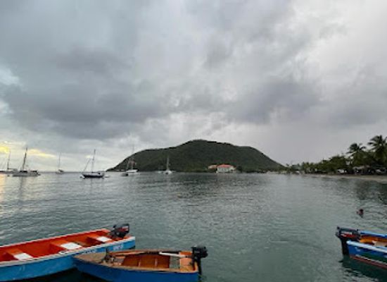 dominica/hampstead-beach/restaurant/sea-bird-bar-grill