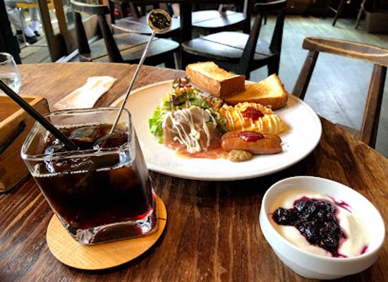japan/yufuin/restaurant/cafe-la-ruche