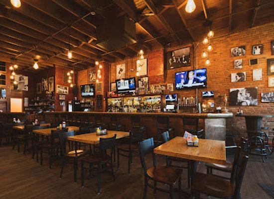 illinois/wabash-valley/restaurant/the-copper-bar