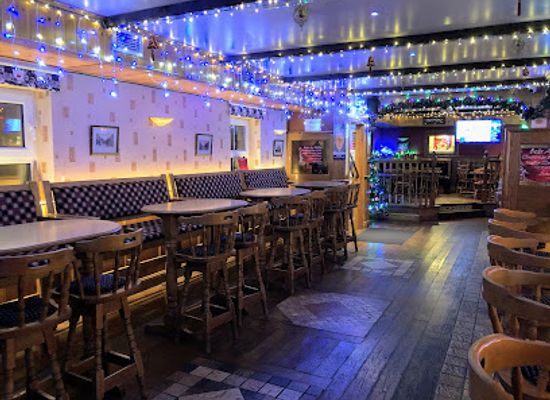 ireland/county-roscommon/restaurant/bear-an-raille-the-railway-bar
