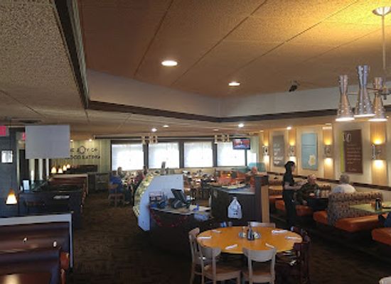 iowa/fort-dodge/restaurant/village-inn
