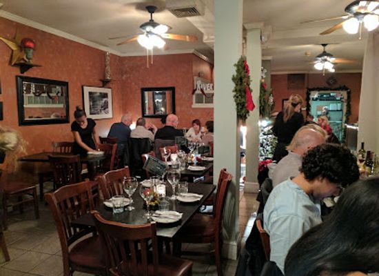 connecticut/connecticut-river-valley/restaurant/river-street-restaurant