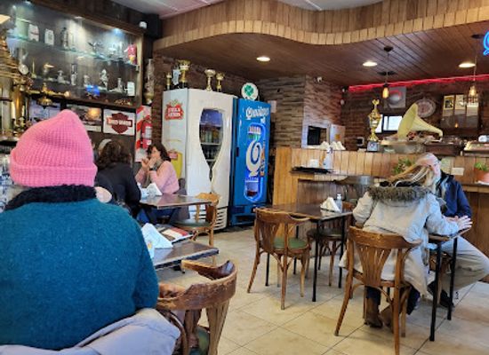 argentina/el-calafate/restaurant/pietro-s-cafe