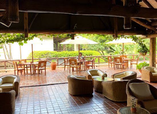 kenya/central-highlands/restaurant/cafe-kigwa-safari-park-hotel