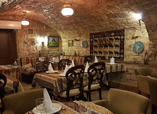 azerbaijan/baku/fountain-square/restaurant/nergiz-restaurant