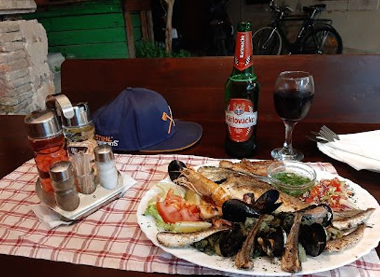 croatia/pula/restaurant/restoran-popaj