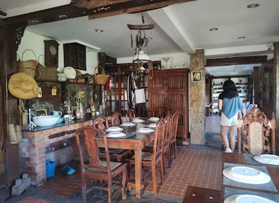 philippines/bicol-region/restaurant/balay-sa-bikol