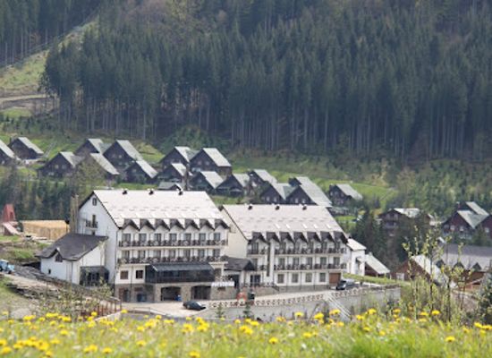 ukraine/carpathian-mountains/restaurant/zaporizka-sich