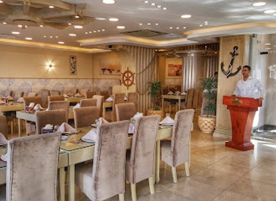 jordan/ma-an-plateau/restaurant/captains-restaurant