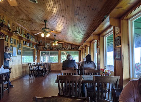 arkansas/central-arkansas/restaurant/cliff-house-inn