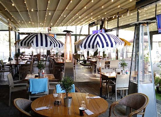 romania/bucharest/herastrau/restaurant/stadio-park