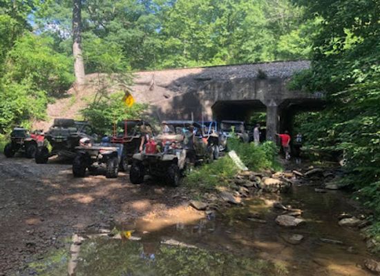 west-virginia/hatfield-mccoy-mountains/restaurant/mountaintop-adventures