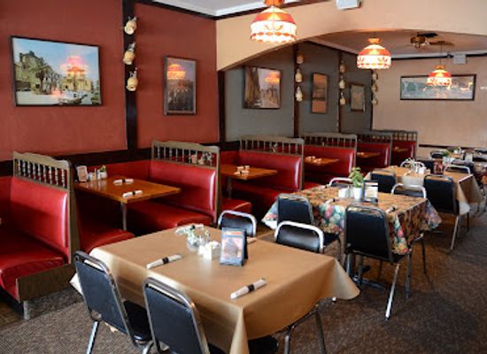illinois/champaign/restaurant/manzella-s-italian-patio