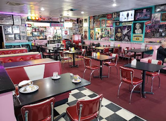 connecticut/bridgeport/restaurant/famous-50-s-diner