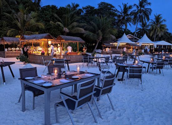 maldives/huraa/restaurant/feast