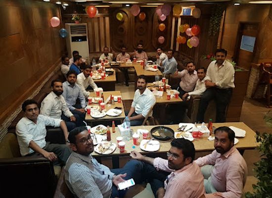 pakistan/faisalabad/restaurant/forks-n-knives-crisp-n-grill