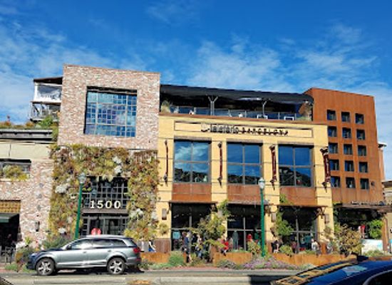 california/san-joaquin-valley/restaurant/rooftop-restaurant-bar