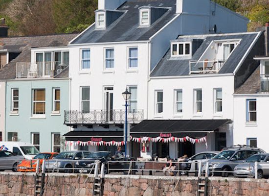 jersey/st-catherine-s-breakwater/restaurant/feast