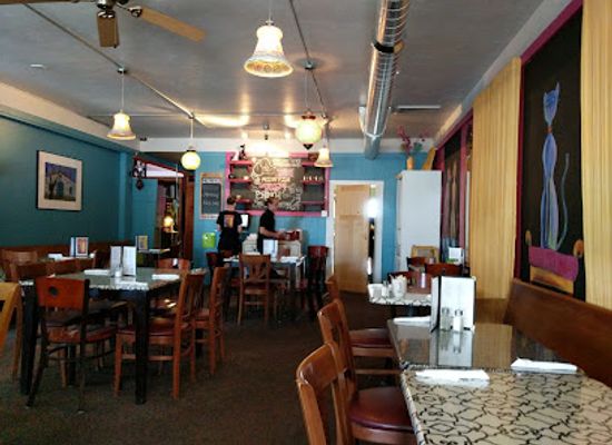 wisconsin/green-bay/restaurant/white-dog-local-green-bay-eatery