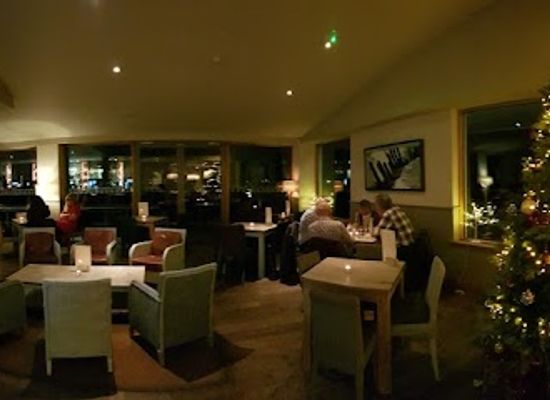 united-kingdom/dyfed/restaurant/fredricks-bar-brasserie