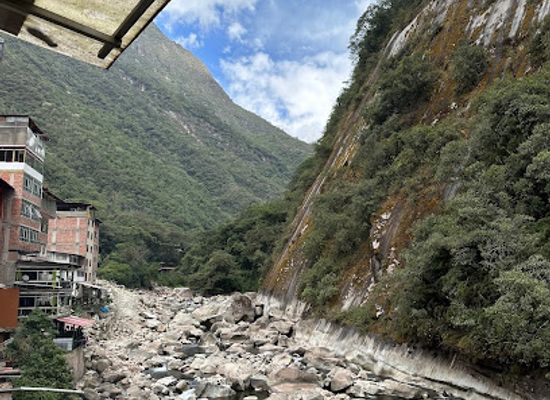 peru/salkantay-trail/restaurant/full-house-peruvian-cuisine-craft-beer