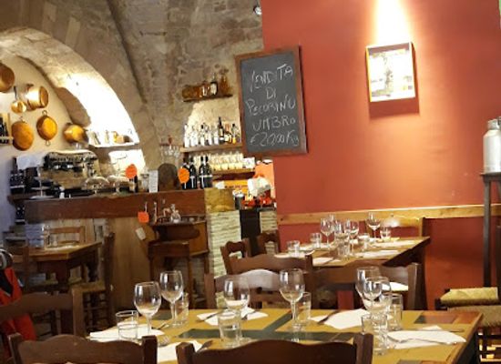 italy/assisi/restaurant/osteria-da-santu-mangione