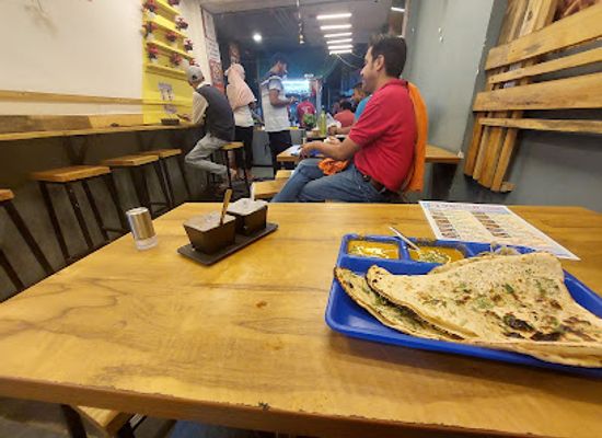 india/jabalpur/sadar-bazaar/restaurant/amritsari-naan