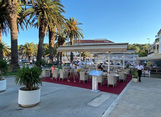 croatia/makarska-riviera/restaurant/restaurant-adriatik