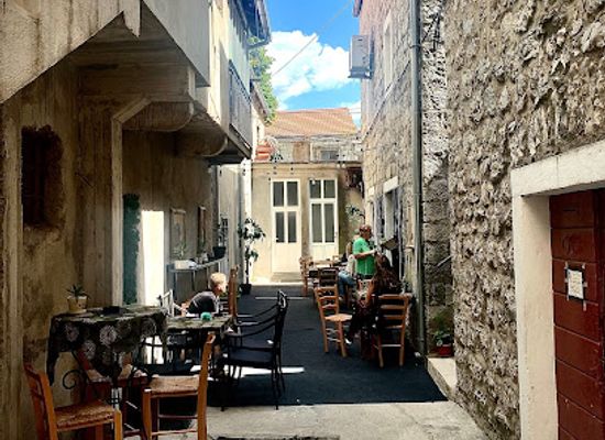 bosnia-and-herzegovina/trebinje-region/restaurant/trebinjska-kuhinjica
