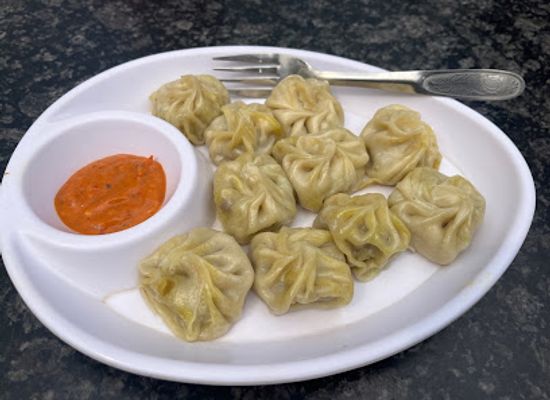 nepal/poon-hill/restaurant/ishtuti-mo-mo-restaurant