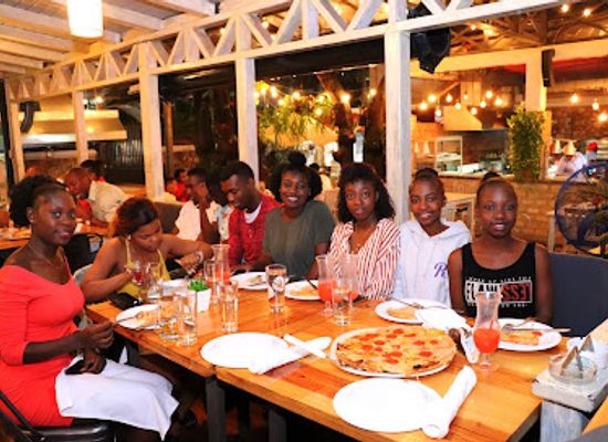 haiti/jeremie/restaurant/pizza-garden