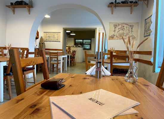 romania/wallachia/restaurant/old-kitchen