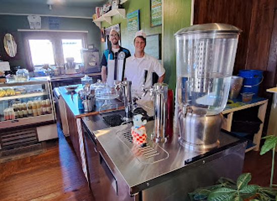 arkansas/eureka-springs/restaurant/harold-s-diner-soda-fountain-farmacy