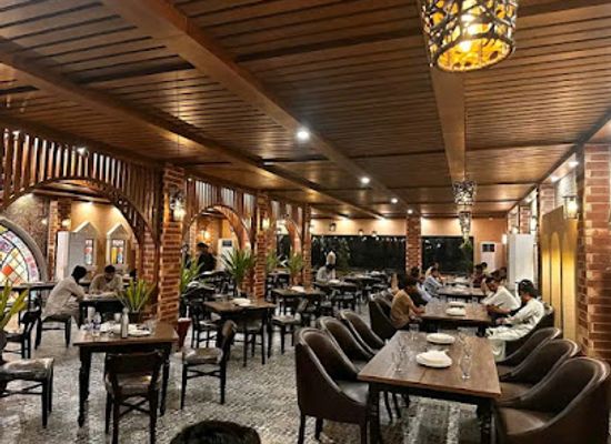 pakistan/lahore/johar-town/restaurant/pind-restaurant