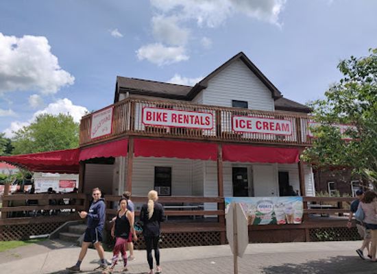 pennsylvania/ohiopyle-state-park/restaurant/kickstand-ice-cream-shop