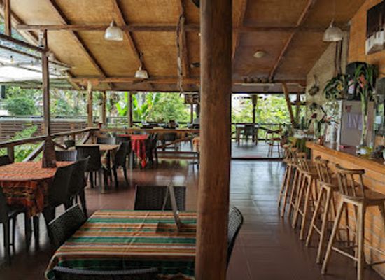 ecuador/zamora-chinchipe-region/restaurant/el-parador-del-rio
